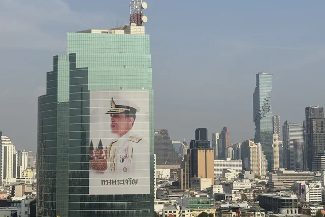 Broad daytime view across Bangkok's Chao Phraya River
